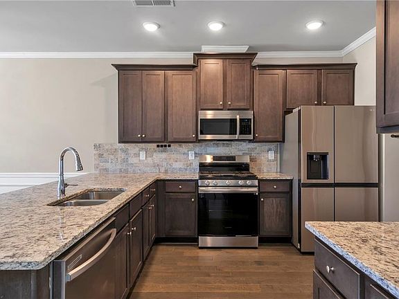 5th image of 1804 Shetley Creek Dr