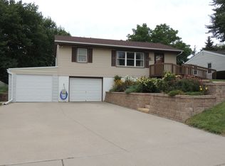 140 S Pleasant Hill Blvd, Pleasant Hill, IA 50327