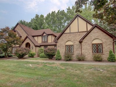 42 Fox Chapel Dr, Orchard Park, NY, 14127