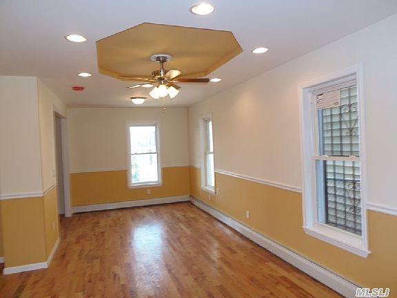 3rd image of 4263 Carpenter Ave