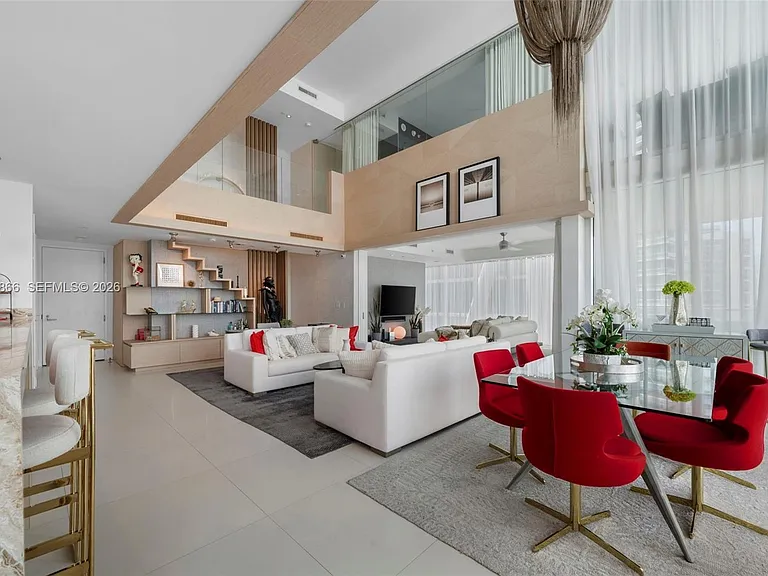 1040 Biscayne Blvd #Penthouse 4607 — Photo 6