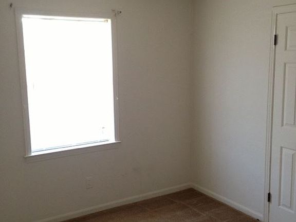 5th image of 2087 Cresthill Cir