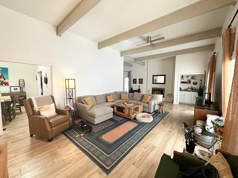 2513 Noel Ave — Photo 4