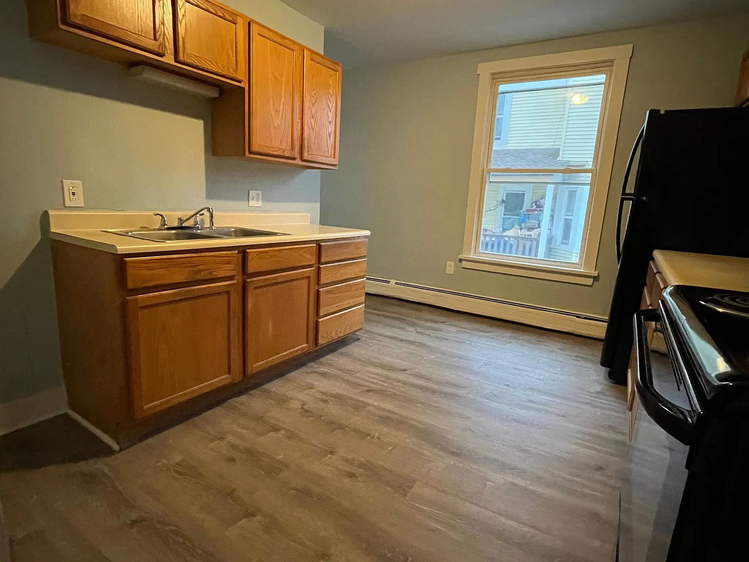 1 bed, 950 sqft, $1,175 — Photo 3