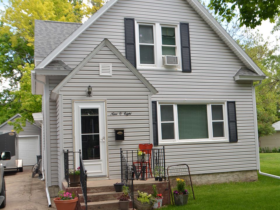 Exterior 1 