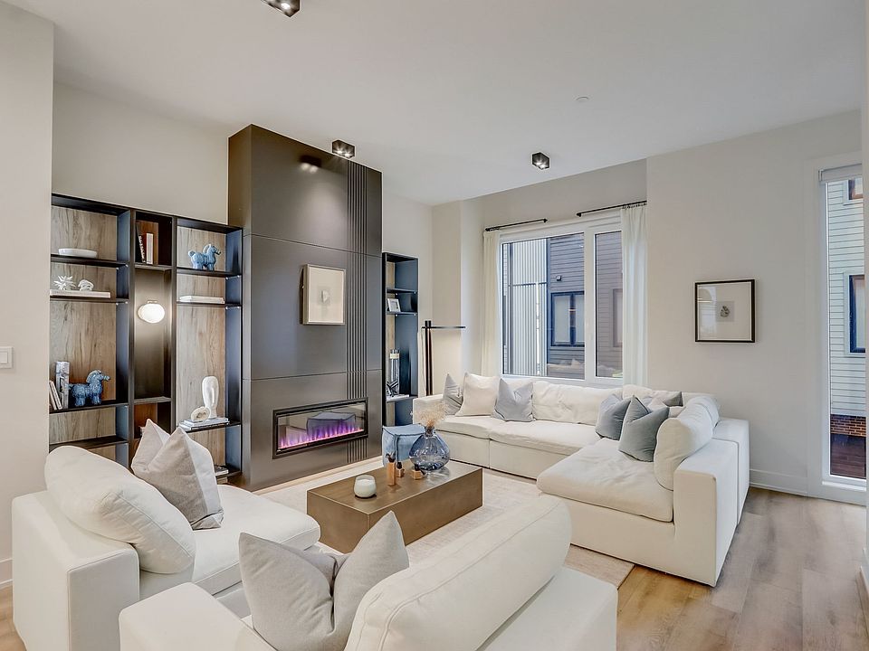 1st image of 4231 W Belmont Ave #4