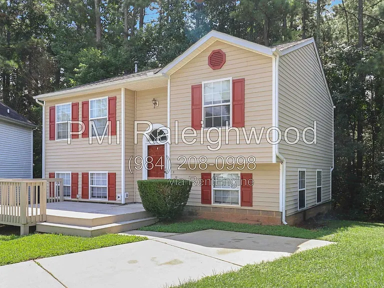 1709 Calypso Ct — Photo 3