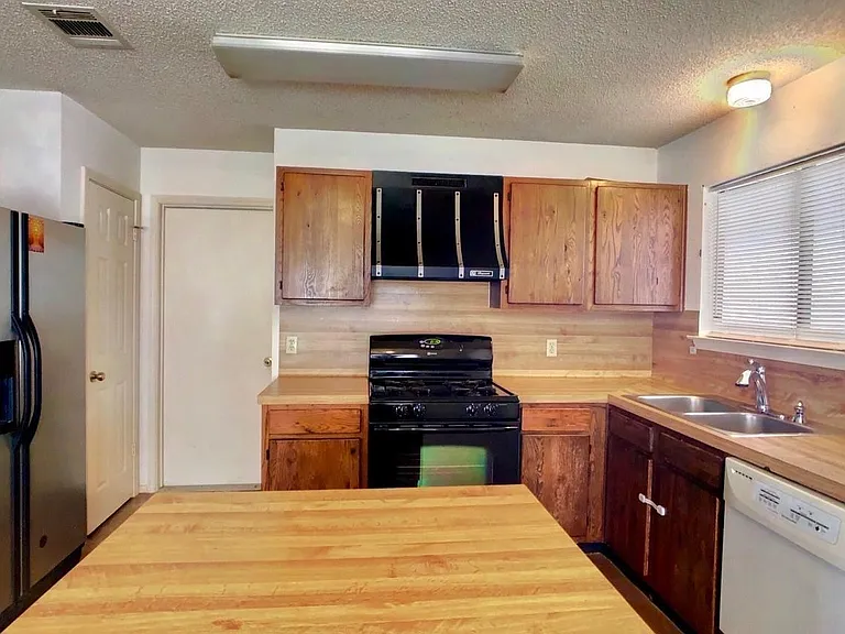 2816 Norfolk Dr — Photo 8