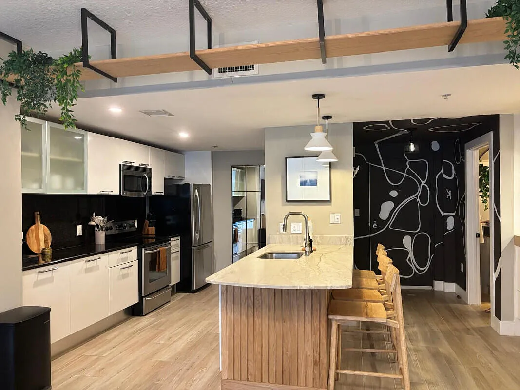 1 bed, 1.0 bath, 790 sqft, $4,200 — Photo 4