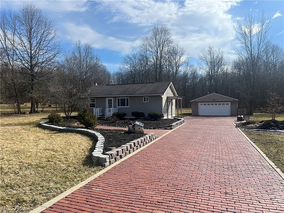 1st image of 4338 Maple Dr