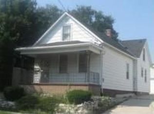 1226 S 18th St, Manitowoc, WI 54220