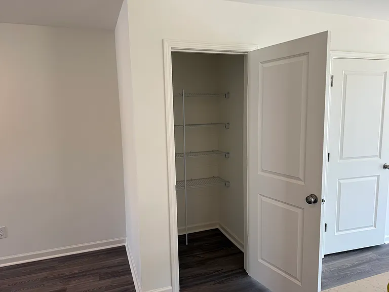 2445 Brookville Dr #B — Photo 10