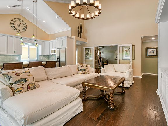 5th image of 131 Sand Pine Drive