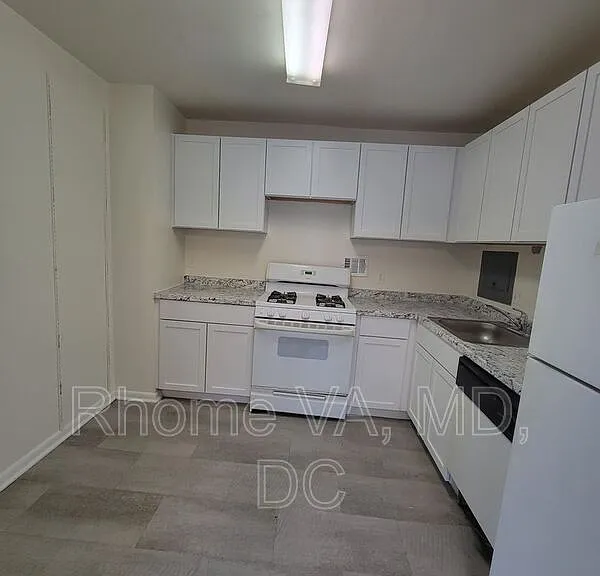 8830 Piney Branch Rd #403 — Photo 15