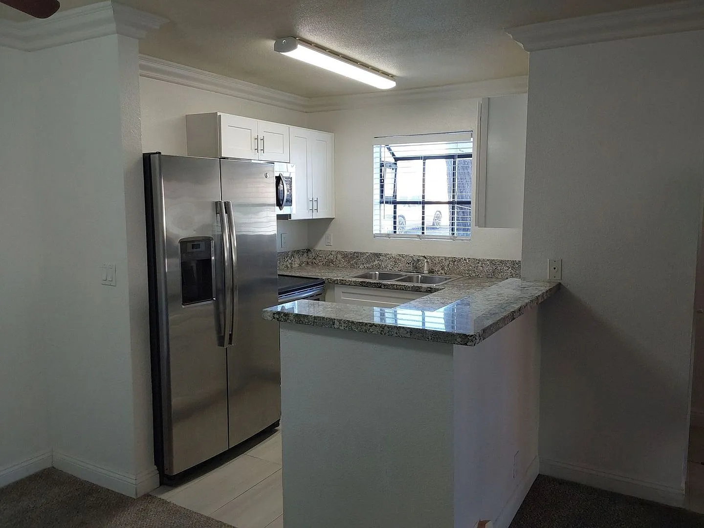 Cute & Quaint 2 Bedroom Condo — Photo 1