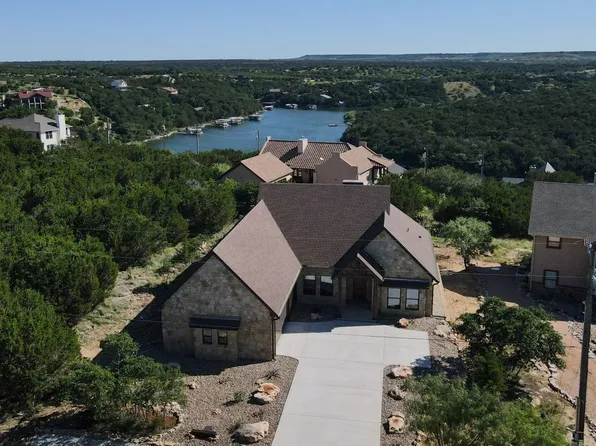 105 Harbour Town Dr, Graford, TX 76449