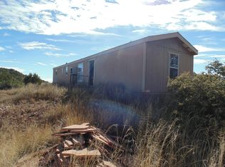 43143 N Moonshine Dr, Seligman, AZ 86337
