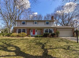 30116 Club House Ln, Farmington Hills, MI 48334