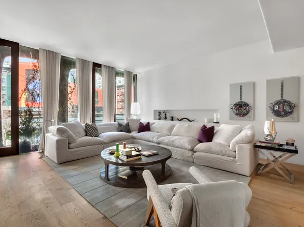 325 West Broadway image 1 of 22