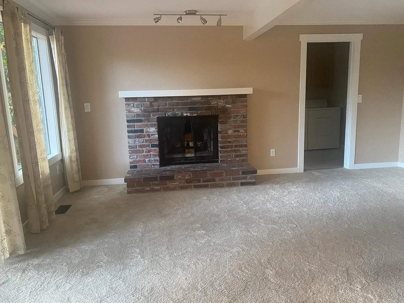 17218 SE 40th Pl — Photo 4