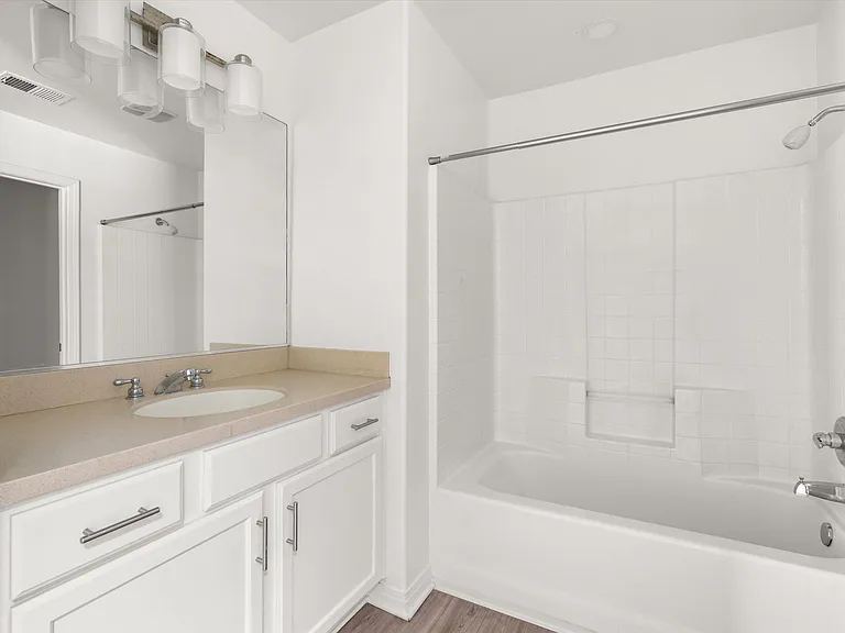 Lighthouse Townhomes — Photo 11