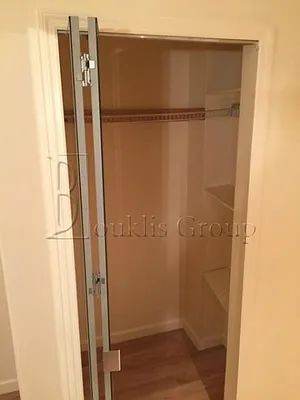 Rented by Bouklis Group | media 28