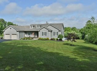 9 Ketcham Rd, Hackettstown, NJ 07840