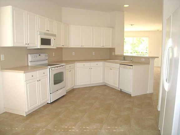3rd image of 9552 SW Flowermound Cir
