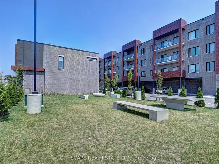 408 Dundas St S #212 — Photo 36