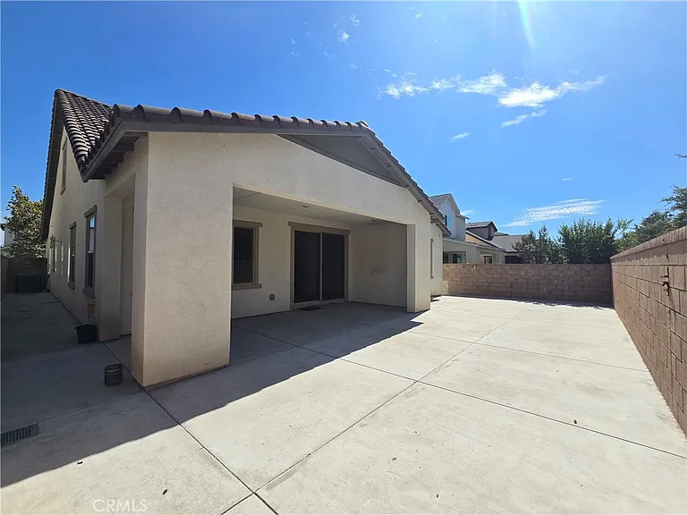 2679 E Penelope Ln — Photo 27