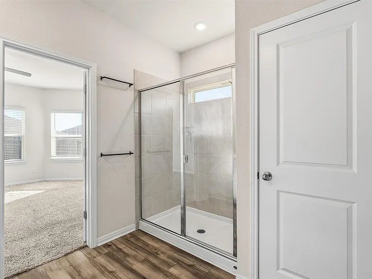 520 Loriner Way — Photo 18