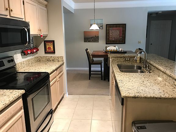 5th image of 11571 Villa Grand APT 610