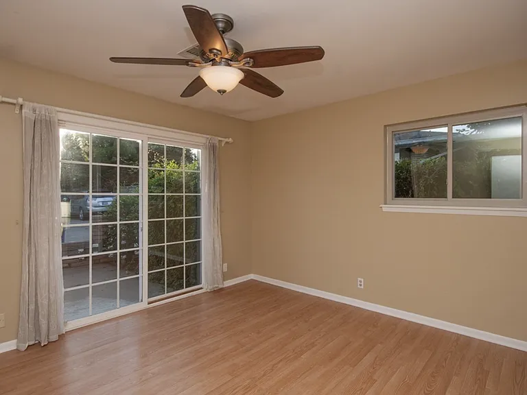 2205 S Darlington Ave — Photo 7