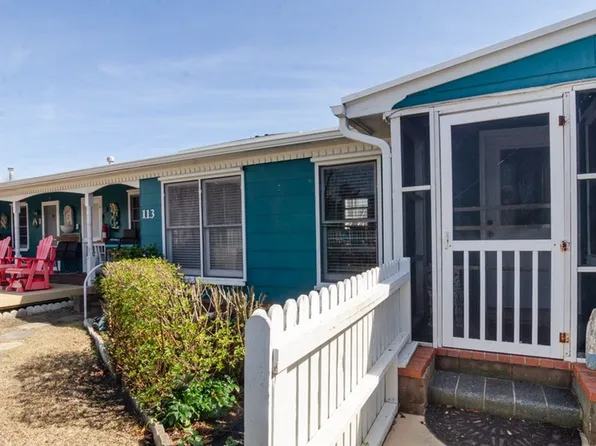113 S 4th Ave, Kure Beach, NC