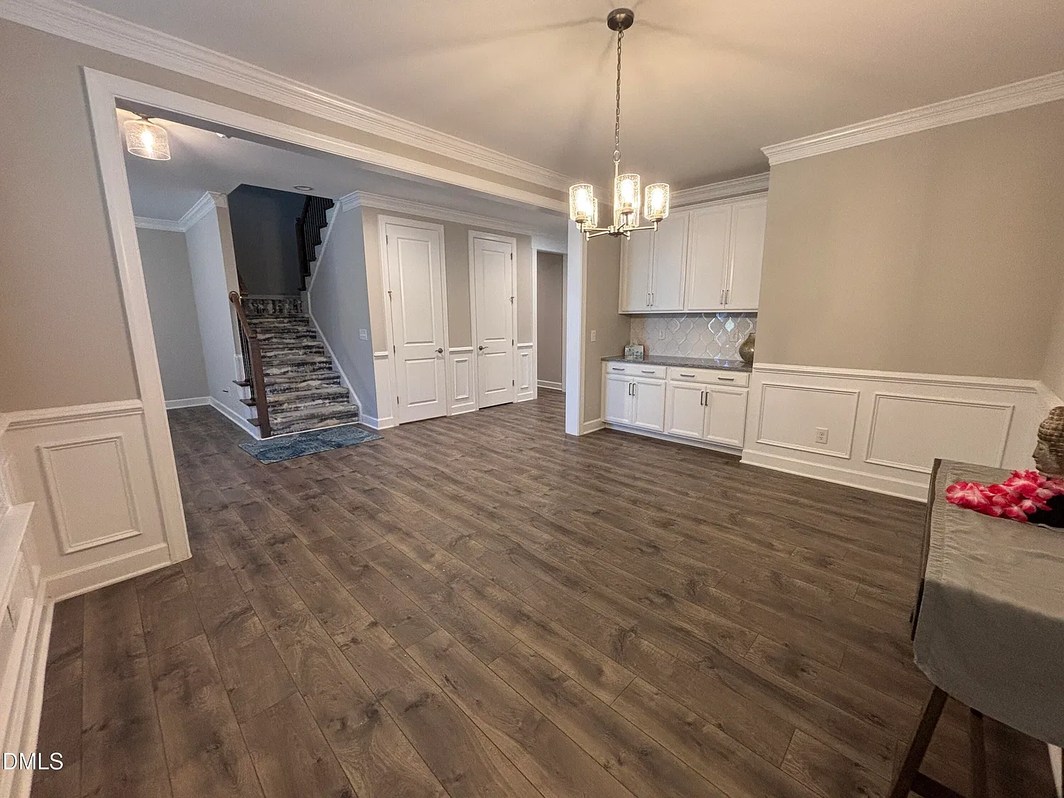 5 bed, 4.5 bath, 3710 sqft, $3,295 — Photo 4
