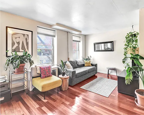 Rented by R New York | media 1