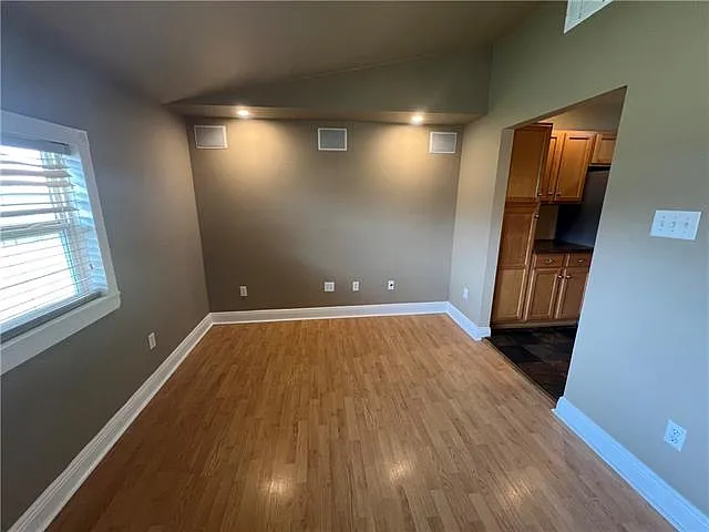 1008 Community St — Photo 9