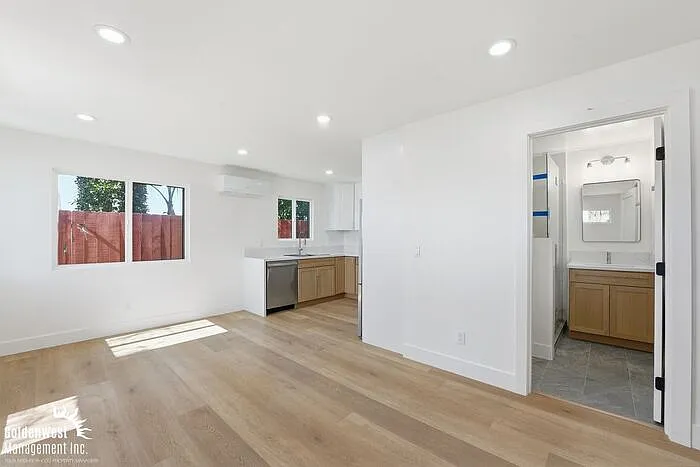 4822 Doliva Dr #4826-201 — Photo 10