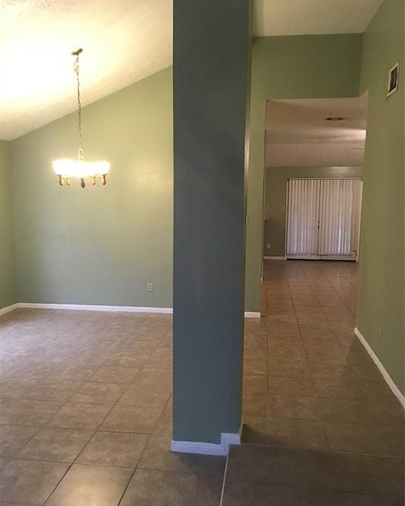 1st image of 12059 Huntington Park Dr