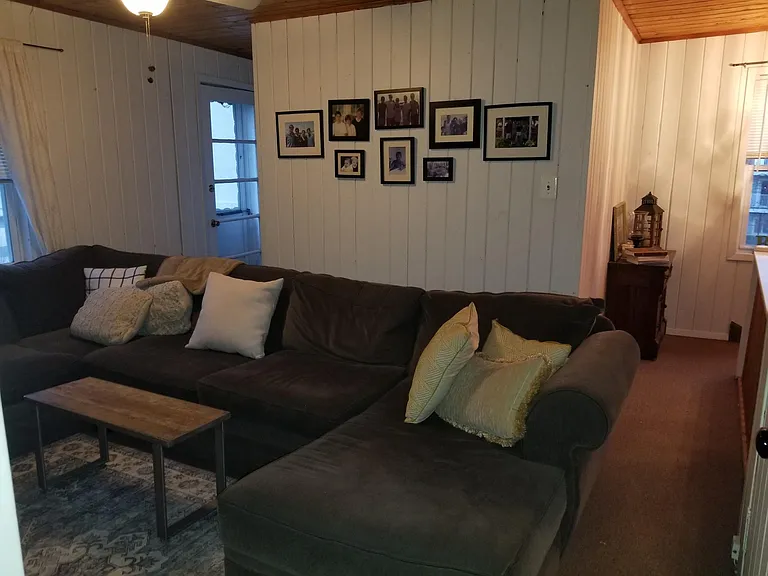 106 Monroe Blvd — Photo 12