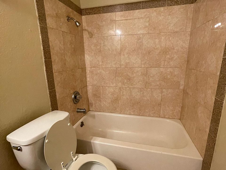 2nd image of 69 Faun Ln Unit I