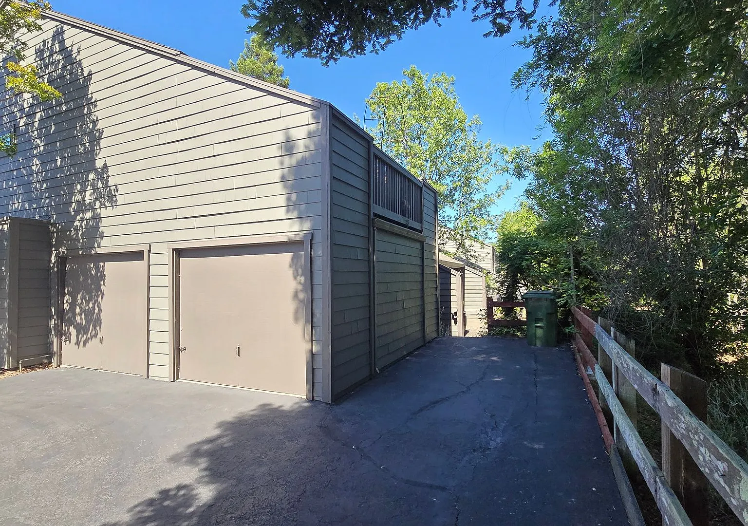 Updated 3BR/2BA Condo in Prime Sebastopol Location! — Photo 2