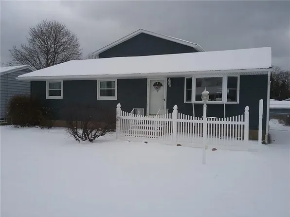 2852 E 28th St, Erie, PA 16510