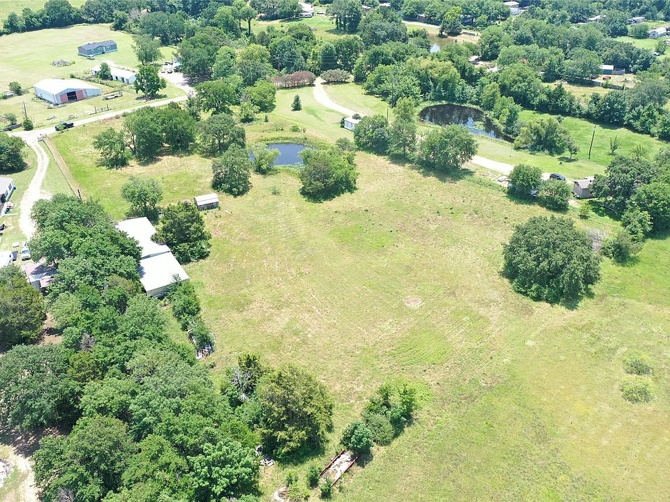 1st image of 381 Paddock Dr #B