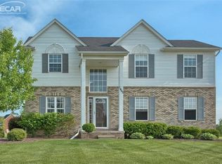 1461 Baypointe Cir, Grand Blanc, MI 48439