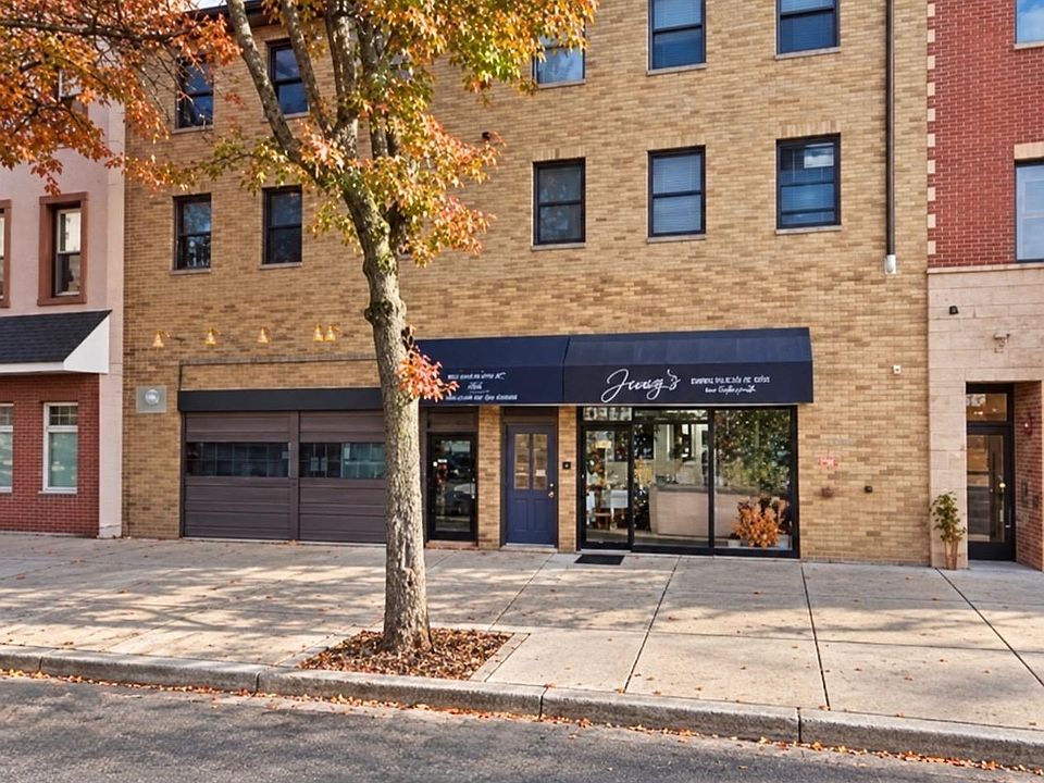 1st image of 260 Broadway APT 2A
