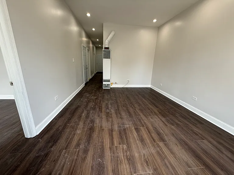 2533 S Drake Ave #2 — Photo 3