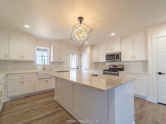 2nd image of 7424 5th St