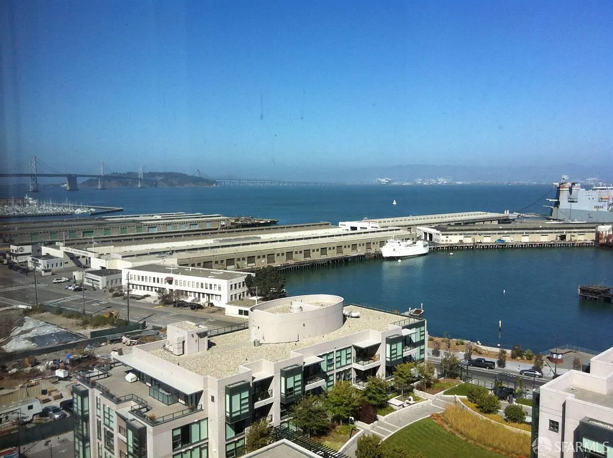 2 bed, 2.0 bath, 1492 sqft, $9,900 — Photo 1