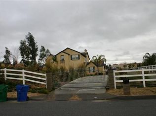 18690 Oak Park Dr, Riverside, CA 92504